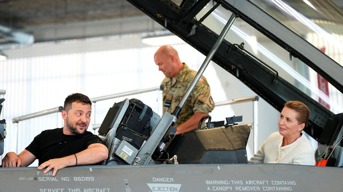 ANALÝZA: Ukrajinci letadla potřebují, ale dodávka F-16 žádný zlom nepřinese